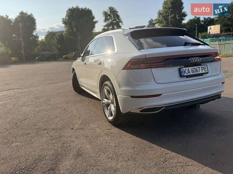 Внедорожник / Кроссовер Audi Q8 2018 в Киеве