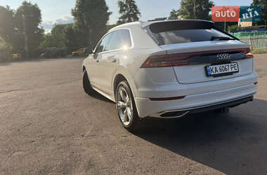 Внедорожник / Кроссовер Audi Q8 2018 в 