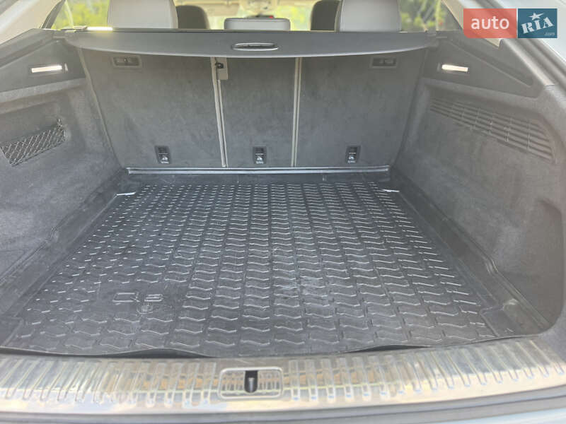 Внедорожник / Кроссовер Audi Q8 2018 в Киеве