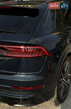 Внедорожник / Кроссовер Audi Q8 2023 в 