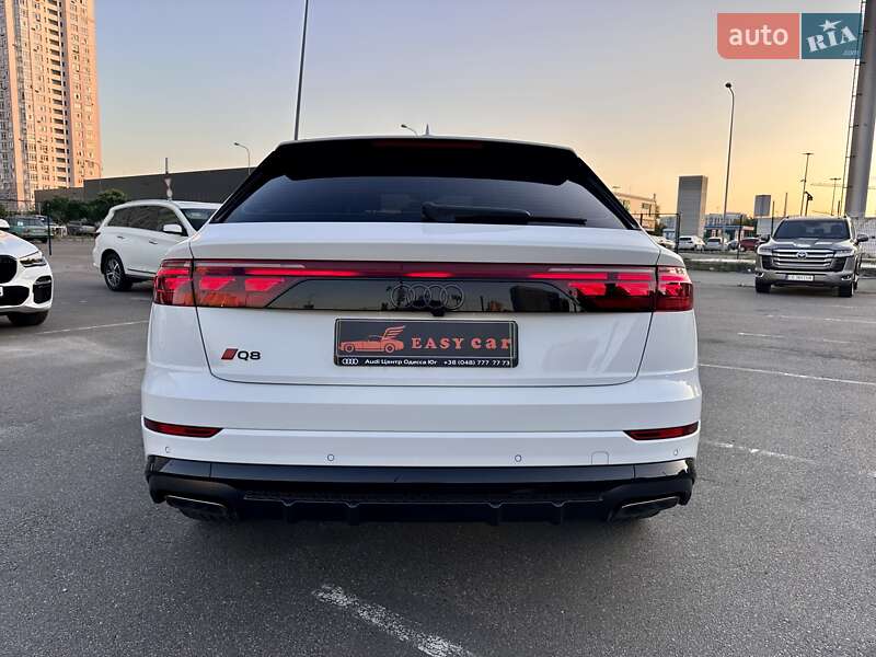 Внедорожник / Кроссовер Audi Q8 2023 в Киеве