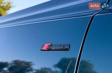 Внедорожник / Кроссовер Audi Q8 2021 в 