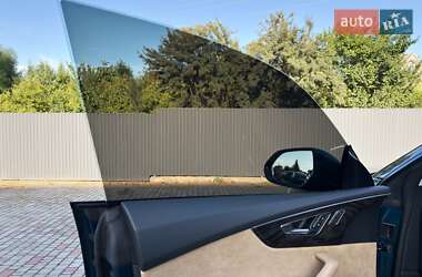 Внедорожник / Кроссовер Audi Q8 2021 в 
