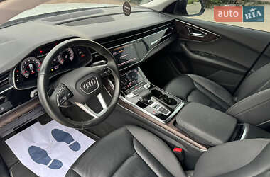 Внедорожник / Кроссовер Audi Q8 2019 в 