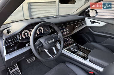 Внедорожник / Кроссовер Audi Q8 2022 в 