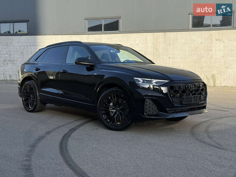 Внедорожник / Кроссовер Audi Q8 2025 в Киеве