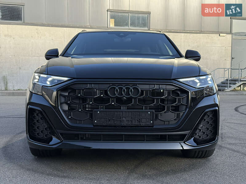 Внедорожник / Кроссовер Audi Q8 2025 в Киеве