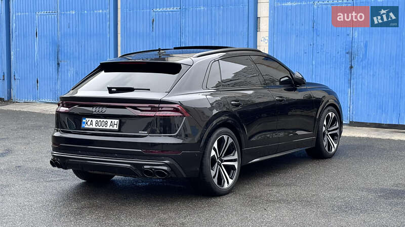 Внедорожник / Кроссовер Audi Q8 2019 в Киеве