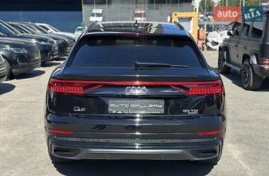 Внедорожник / Кроссовер Audi Q8 2018 в 