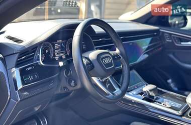 Внедорожник / Кроссовер Audi Q8 2018 в 