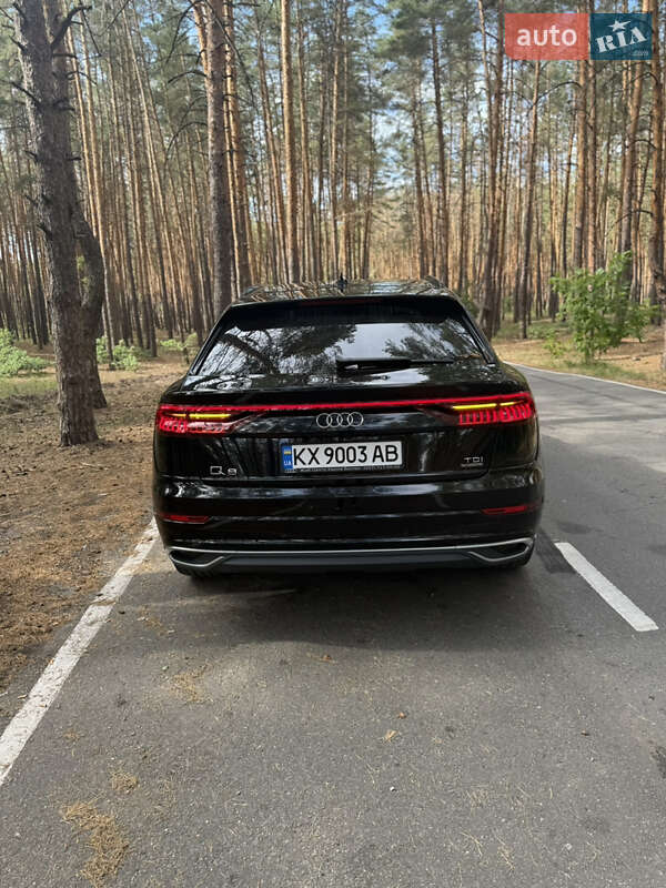 Внедорожник / Кроссовер Audi Q8 2020 в Харькове