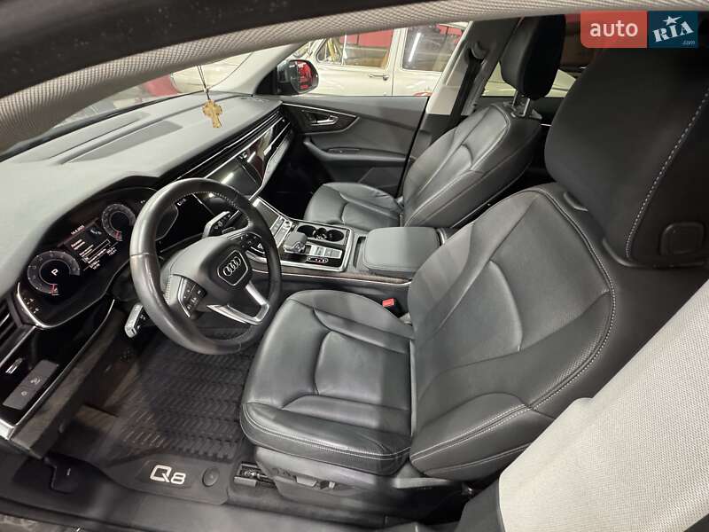 Внедорожник / Кроссовер Audi Q8 2020 в Львове