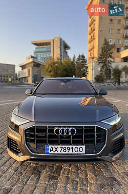 Внедорожник / Кроссовер Audi Q8 2019 в 