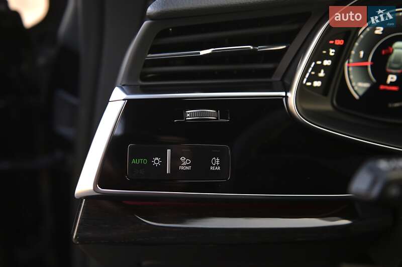 Внедорожник / Кроссовер Audi Q8 2025 в Львове фото 46 Внедорожник / Кроссовер Audi Q8 2025 в Львове