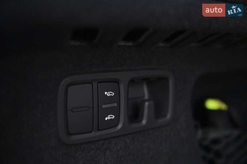 Внедорожник / Кроссовер Audi Q8 2025 в Львове фото 80 Внедорожник / Кроссовер Audi Q8 2025 в Львове