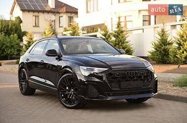 Внедорожник / Кроссовер Audi Q8 2025 в 