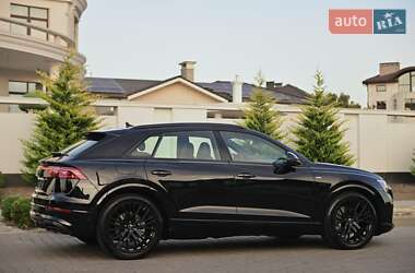 Внедорожник / Кроссовер Audi Q8 2025 в 