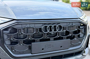 Внедорожник / Кроссовер Audi Q8 2025 в 