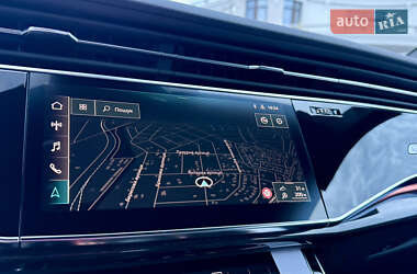 Внедорожник / Кроссовер Audi Q8 2025 в 
