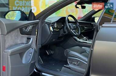 Внедорожник / Кроссовер Audi Q8 2019 в 