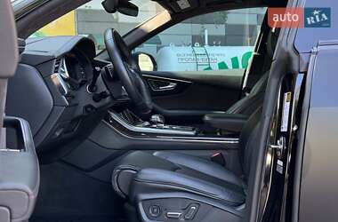 Внедорожник / Кроссовер Audi Q8 2019 в 