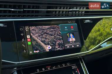 Внедорожник / Кроссовер Audi Q8 2019 в 