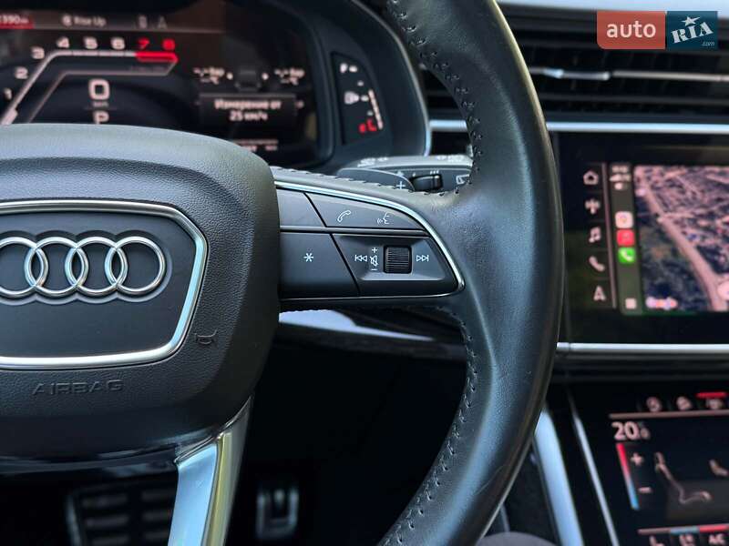 Позашляховик / Кросовер Audi Q8 2019 в Києві