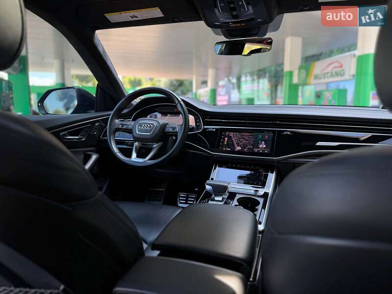 Позашляховик / Кросовер Audi Q8 2019 в Києві