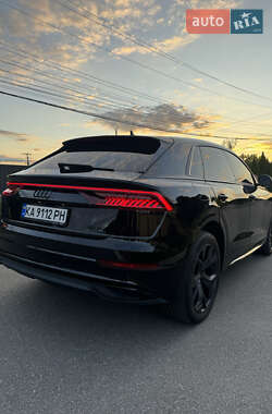 Внедорожник / Кроссовер Audi Q8 2020 в 