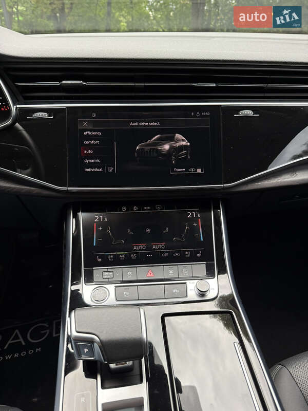 Внедорожник / Кроссовер Audi Q8 2020 в Тернополе
