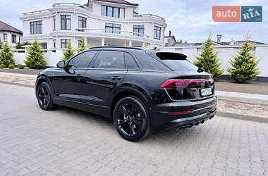 Внедорожник / Кроссовер Audi Q8 2025 в 