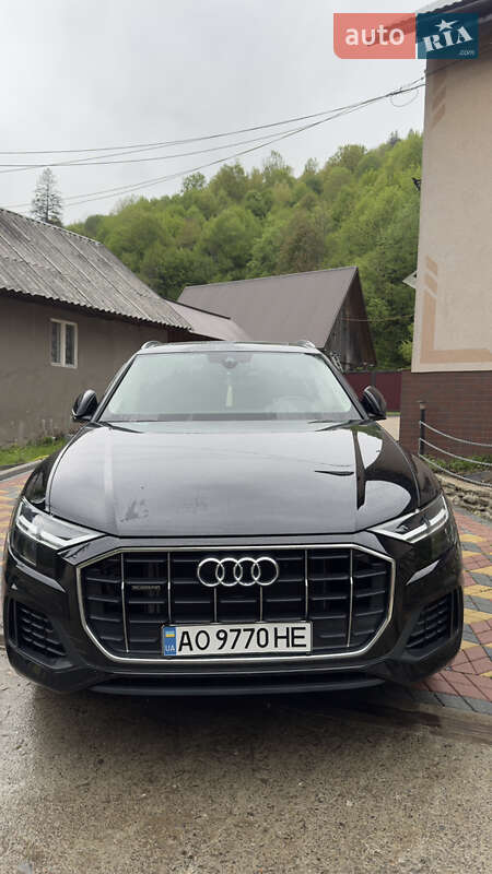 Внедорожник / Кроссовер Audi Q8 2018 в Тячеве