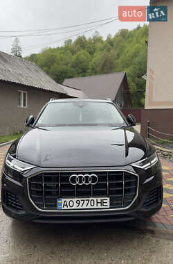 Внедорожник / Кроссовер Audi Q8 2018 в 