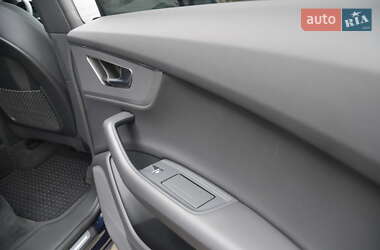 Внедорожник / Кроссовер Audi Q8 2025 в 
