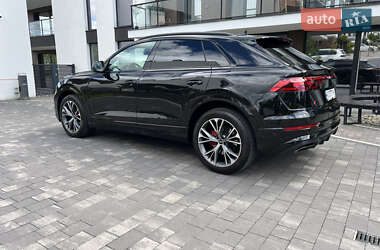 Внедорожник / Кроссовер Audi Q8 2024 в 