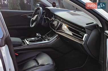 Внедорожник / Кроссовер Audi Q8 2019 в 