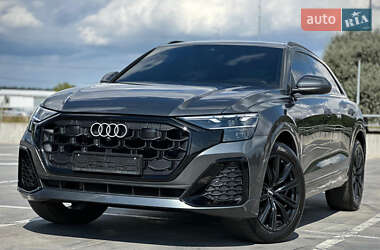Внедорожник / Кроссовер Audi Q8 2024 в 