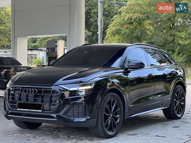 Внедорожник / Кроссовер Audi Q8 2021 в Днепре