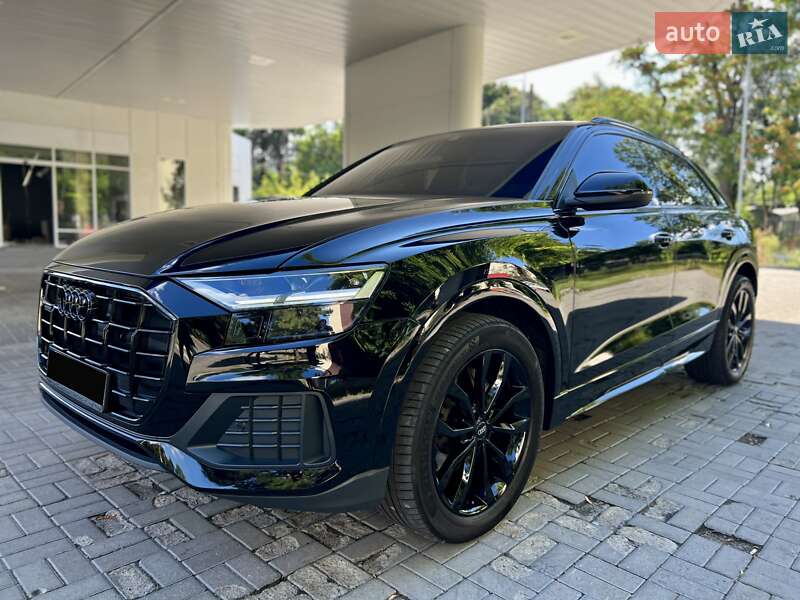 Внедорожник / Кроссовер Audi Q8 2021 в Днепре