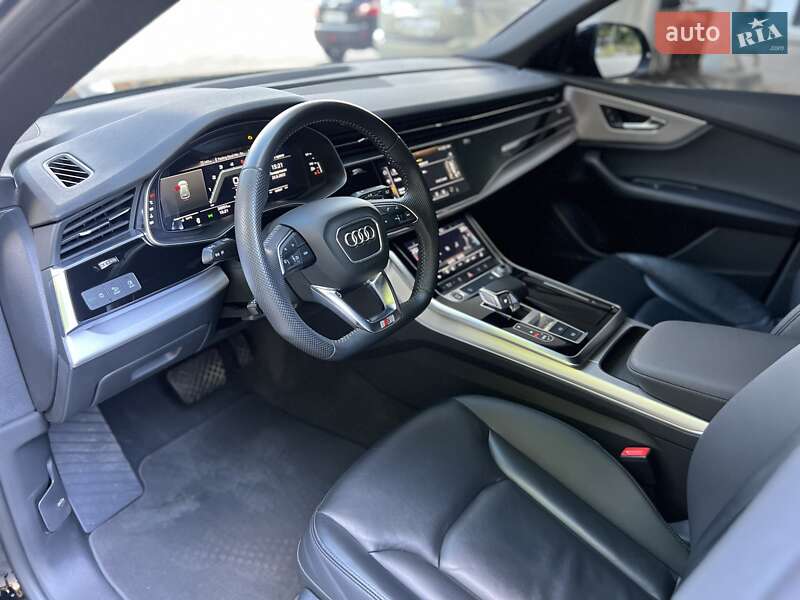 Внедорожник / Кроссовер Audi Q8 2021 в Днепре