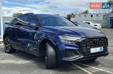 Внедорожник / Кроссовер Audi Q8 2018 в 