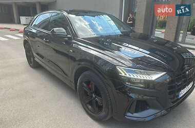 Внедорожник / Кроссовер Audi Q8 2018 в 