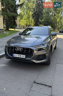 Внедорожник / Кроссовер Audi Q8 2018 в 