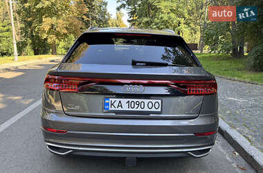 Внедорожник / Кроссовер Audi Q8 2018 в 