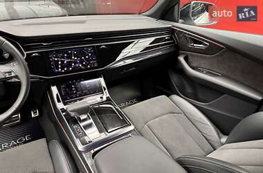Внедорожник / Кроссовер Audi Q8 2019 в 