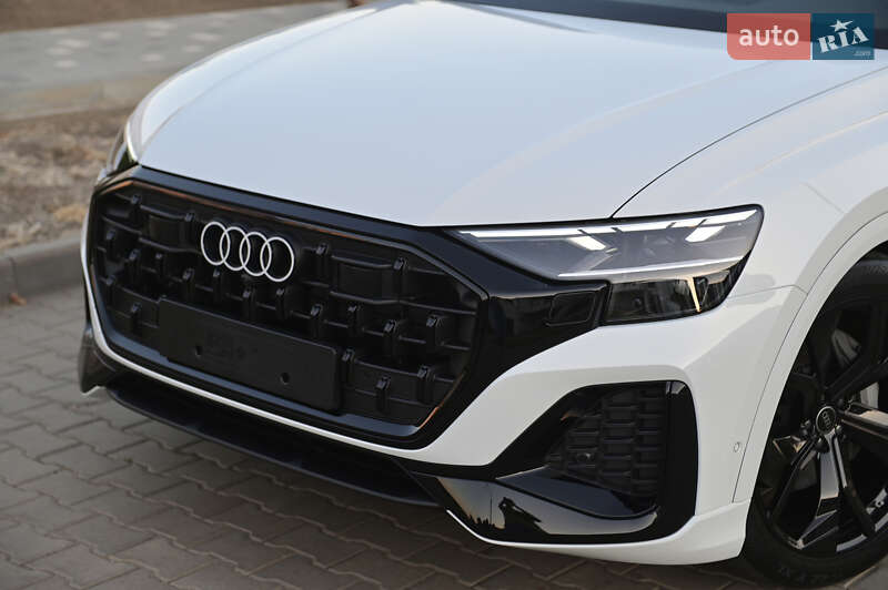 Позашляховик / Кросовер Audi Q8 2025 в Львові