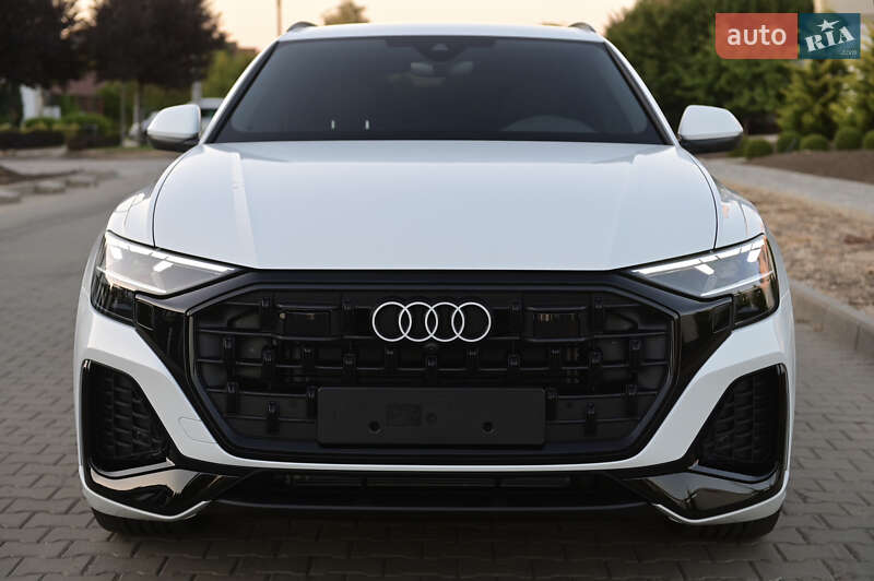 Позашляховик / Кросовер Audi Q8 2025 в Львові