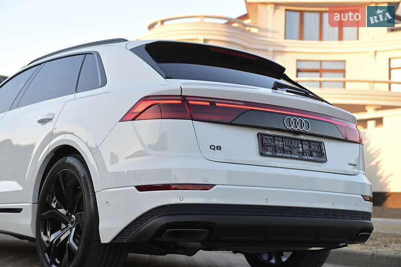 Позашляховик / Кросовер Audi Q8 2025 в Львові