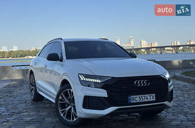 Внедорожник / Кроссовер Audi Q8 2019 в 