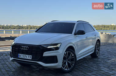 Внедорожник / Кроссовер Audi Q8 2019 в 